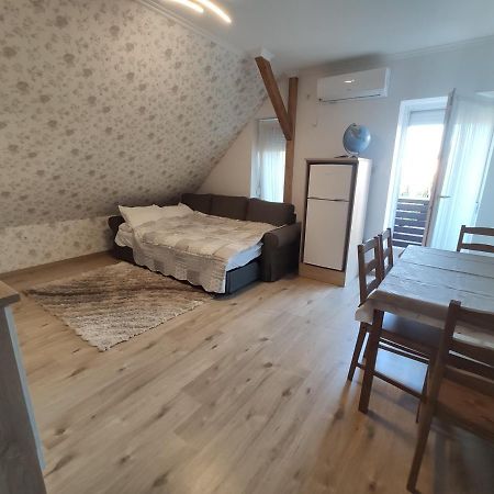 Appartamento Royal De Lux Hajdúszoboszló Esterno foto