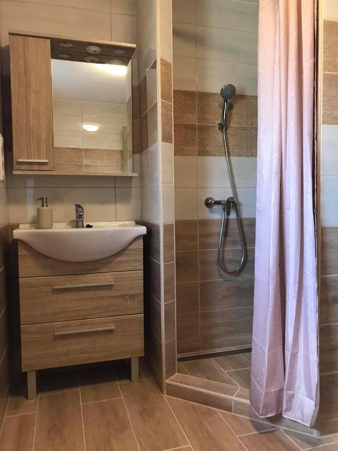 Appartamento Royal De Lux Hajdúszoboszló Esterno foto