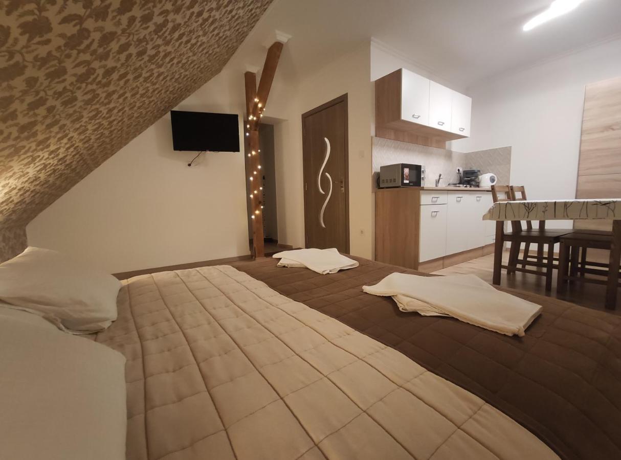 Appartamento Royal De Lux Hajdúszoboszló Esterno foto
