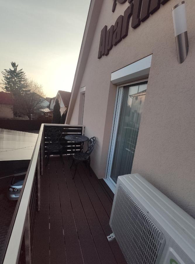 Appartamento Royal De Lux Hajdúszoboszló Esterno foto
