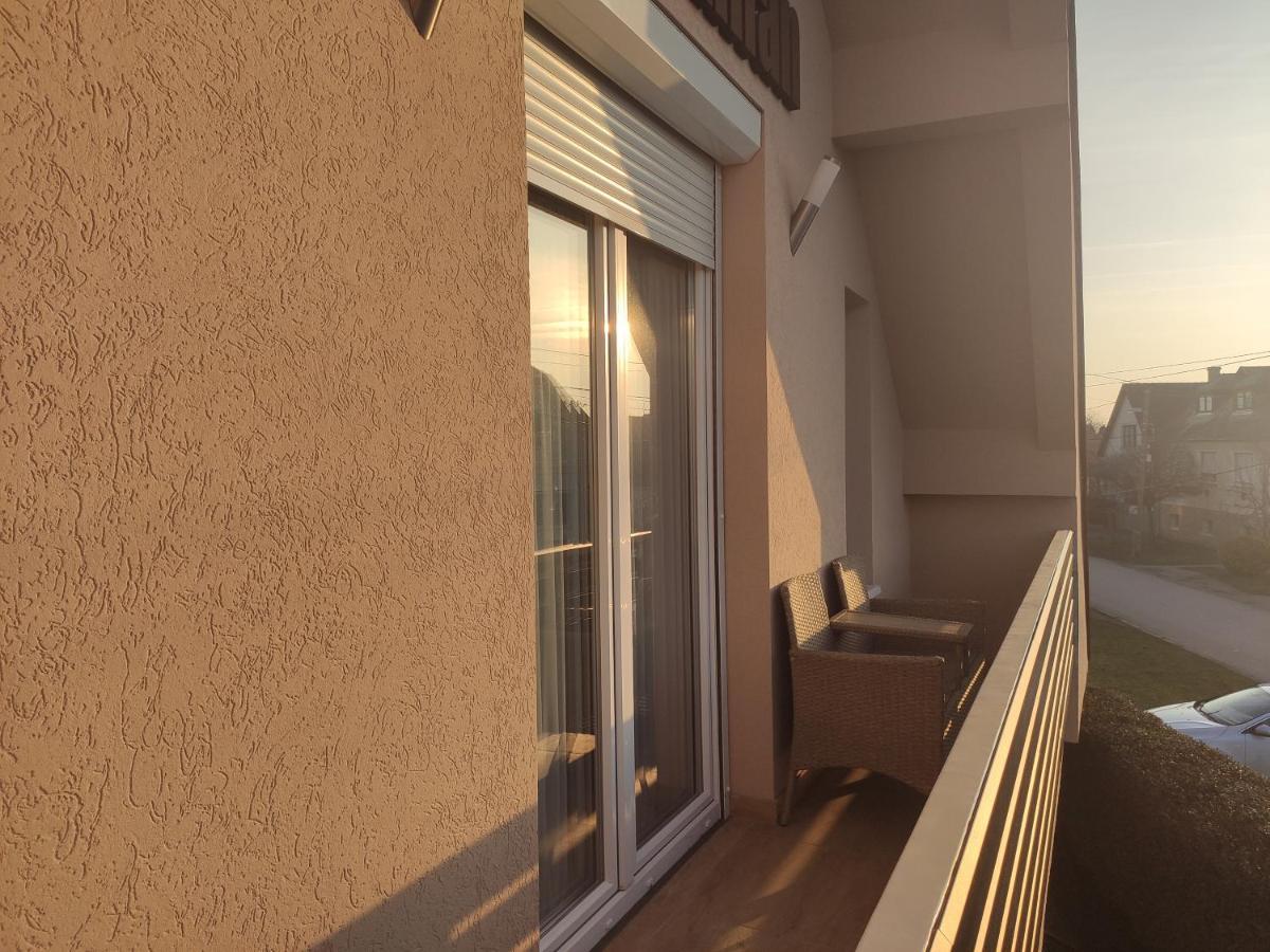 Appartamento Royal De Lux Hajdúszoboszló Esterno foto
