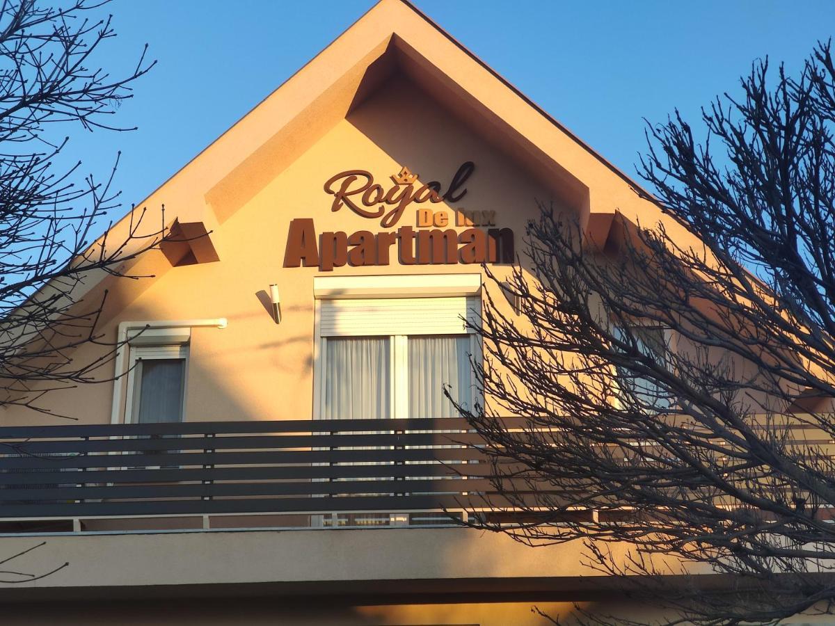 Appartamento Royal De Lux Hajdúszoboszló Esterno foto