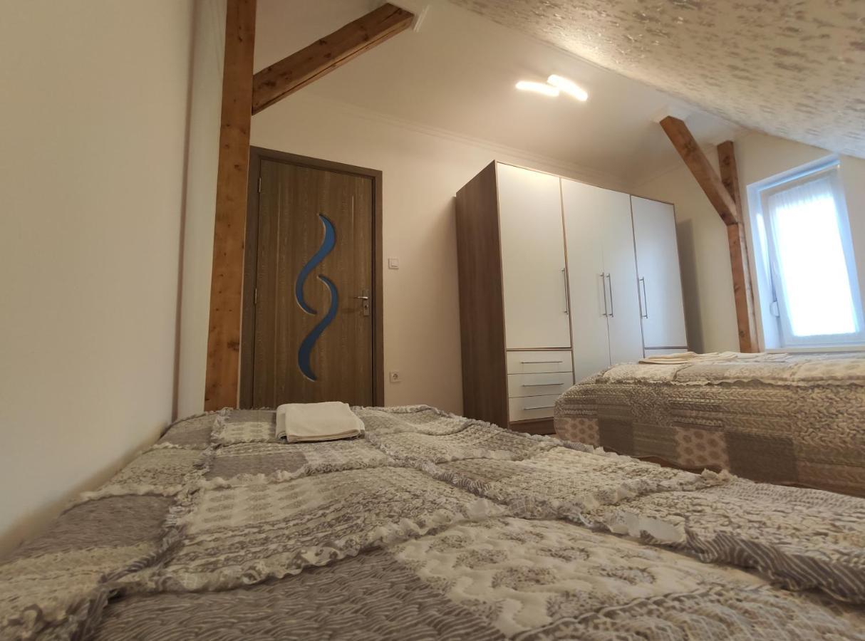 Appartamento Royal De Lux Hajdúszoboszló Esterno foto
